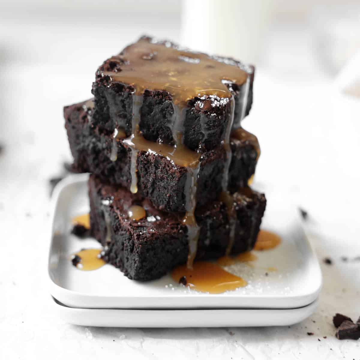 dark chocolate brownies stack with caramel on top